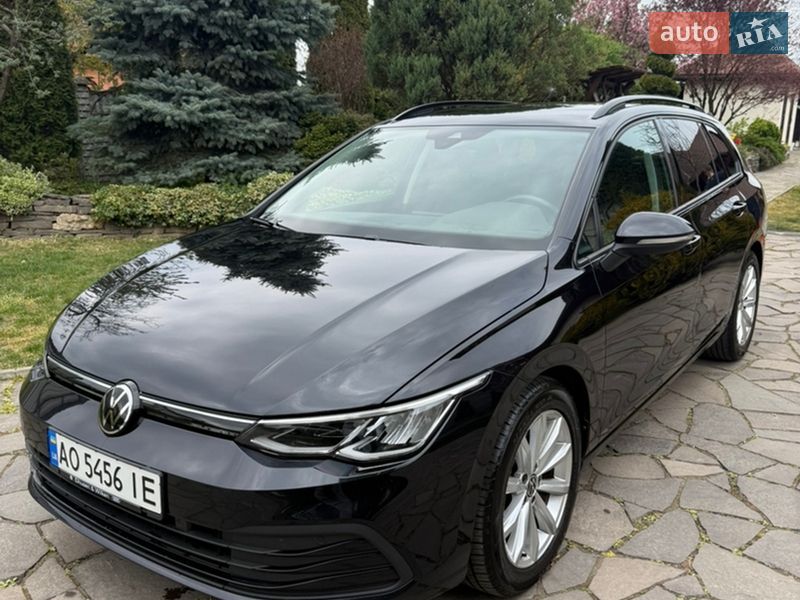 Volkswagen Golf 2021