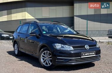 Універсал Volkswagen Golf 2017 в Києві