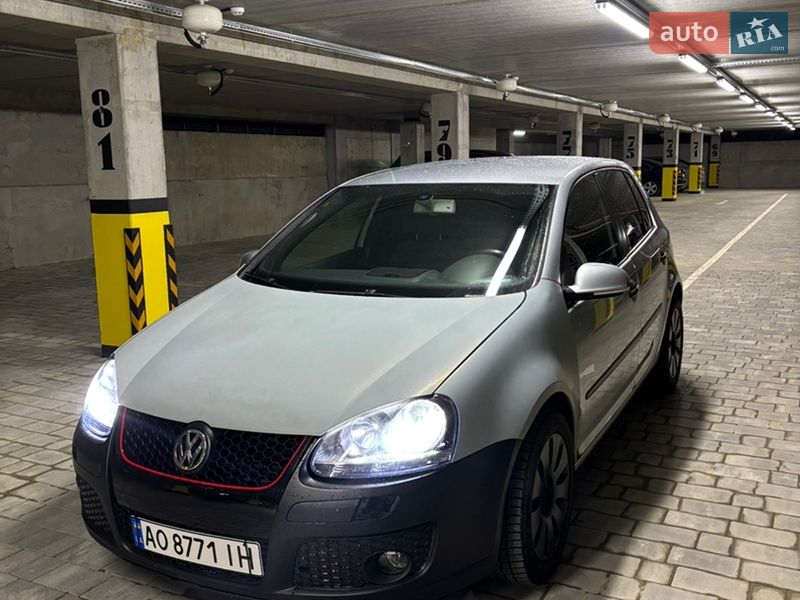 Volkswagen Golf 2004