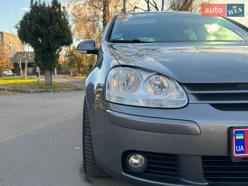 Хэтчбек Volkswagen Golf 2007 в Надворной