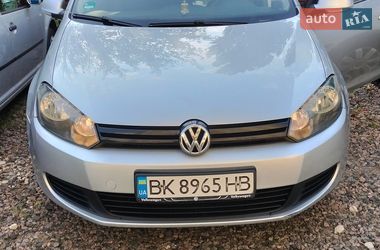 Универсал Volkswagen Golf 2010 в Ровно
