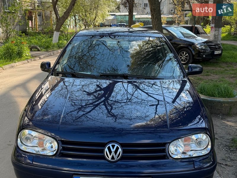 Volkswagen Golf 2003