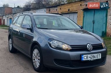 Універсал Volkswagen Golf 2011 в Чернігові