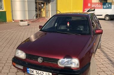 Хэтчбек Volkswagen Golf 1992 в Березному