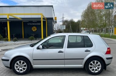 Хэтчбек Volkswagen Golf 2001 в Миргороде