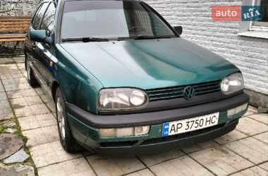 Хэтчбек Volkswagen Golf 1996 в Запорожье