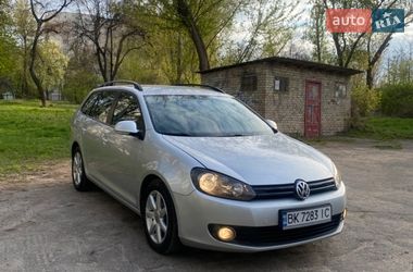 Универсал Volkswagen Golf 2010 в Киеве