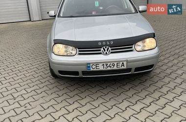 Хэтчбек Volkswagen Golf 2002 в Сторожинце