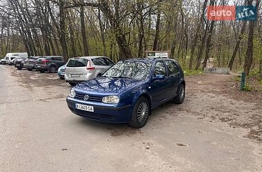 Хэтчбек Volkswagen Golf 1999 в Киеве