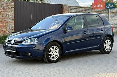 Хэтчбек Volkswagen Golf 2009 в Ровно