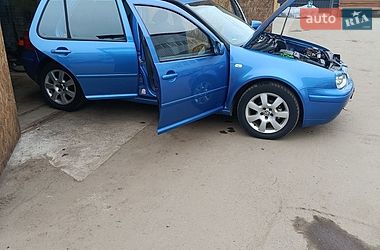 Хэтчбек Volkswagen Golf 2003 в Житомире
