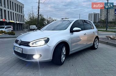 Хэтчбек Volkswagen Golf 2008 в Львове