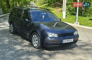 Універсал Volkswagen Golf 2000 в Чернівцях