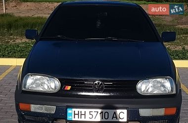 Хэтчбек Volkswagen Golf 1992 в Сарате