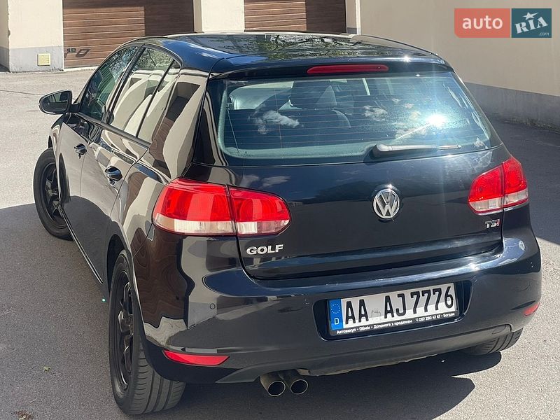 Хэтчбек Volkswagen Golf 2009 в Виннице