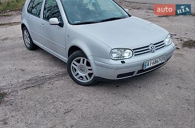 Хэтчбек Volkswagen Golf 2000 в Тараще
