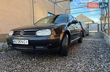 Хетчбек Volkswagen Golf 2001 в Мукачевому