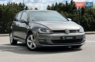 Хетчбек Volkswagen Golf 2014 в Києві