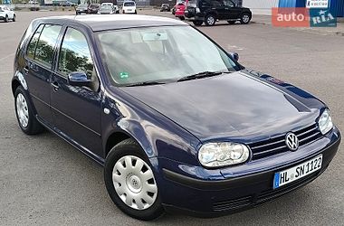 Хетчбек Volkswagen Golf 2002 в Ковелі