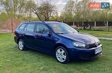 Універсал Volkswagen Golf 2010 в Івано-Франківську