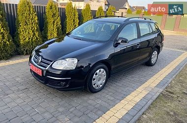 Універсал Volkswagen Golf 2008 в Любомлі