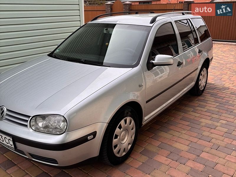 Volkswagen Golf 2003