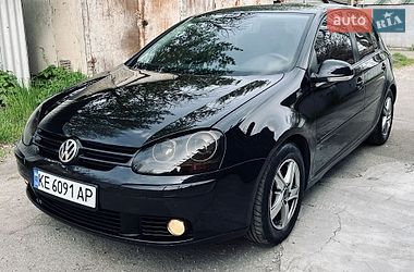 Хэтчбек Volkswagen Golf 2005 в Одессе