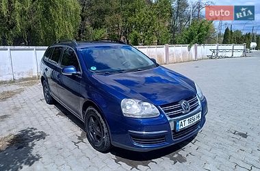 Универсал Volkswagen Golf 2008 в Черновцах