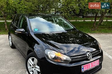 Хетчбек Volkswagen Golf 2010 в Києві