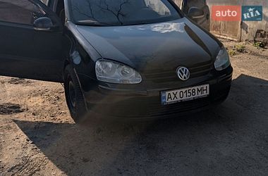 Хэтчбек Volkswagen Golf 2004 в Харькове