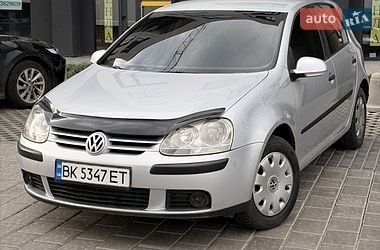 Хэтчбек Volkswagen Golf 2006 в Ровно