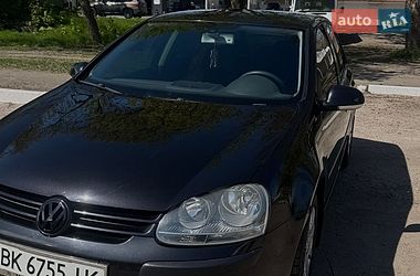 Хетчбек Volkswagen Golf 2003 в Первомайську