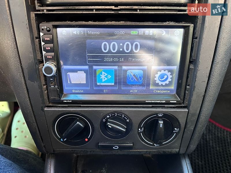 Хетчбек Volkswagen Golf 1998 в Малині