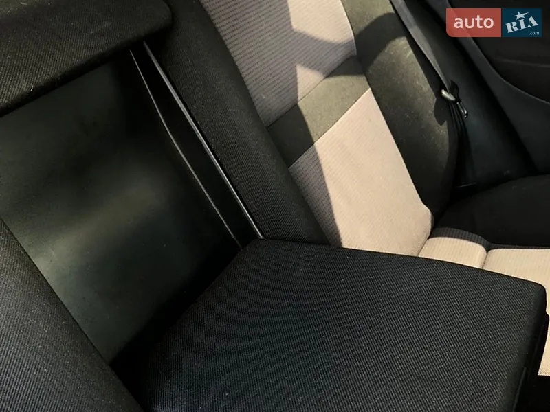 Volkswagen Golf 2002 VIN WVWZZZ1JZ3W355562 фото оголошення 20 з 68