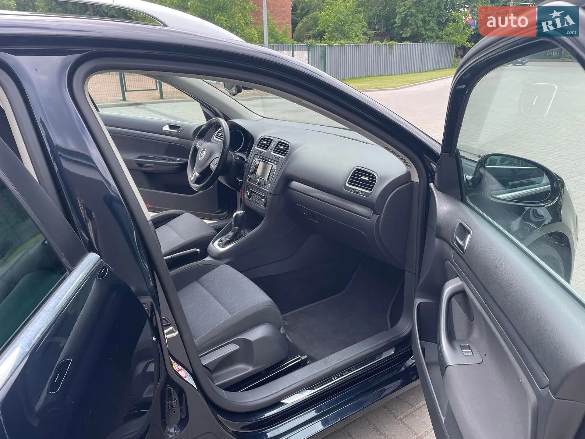 Volkswagen Golf 2011 VIN WVWZZZ1KZCM660387 фото оголошення 12 з 39