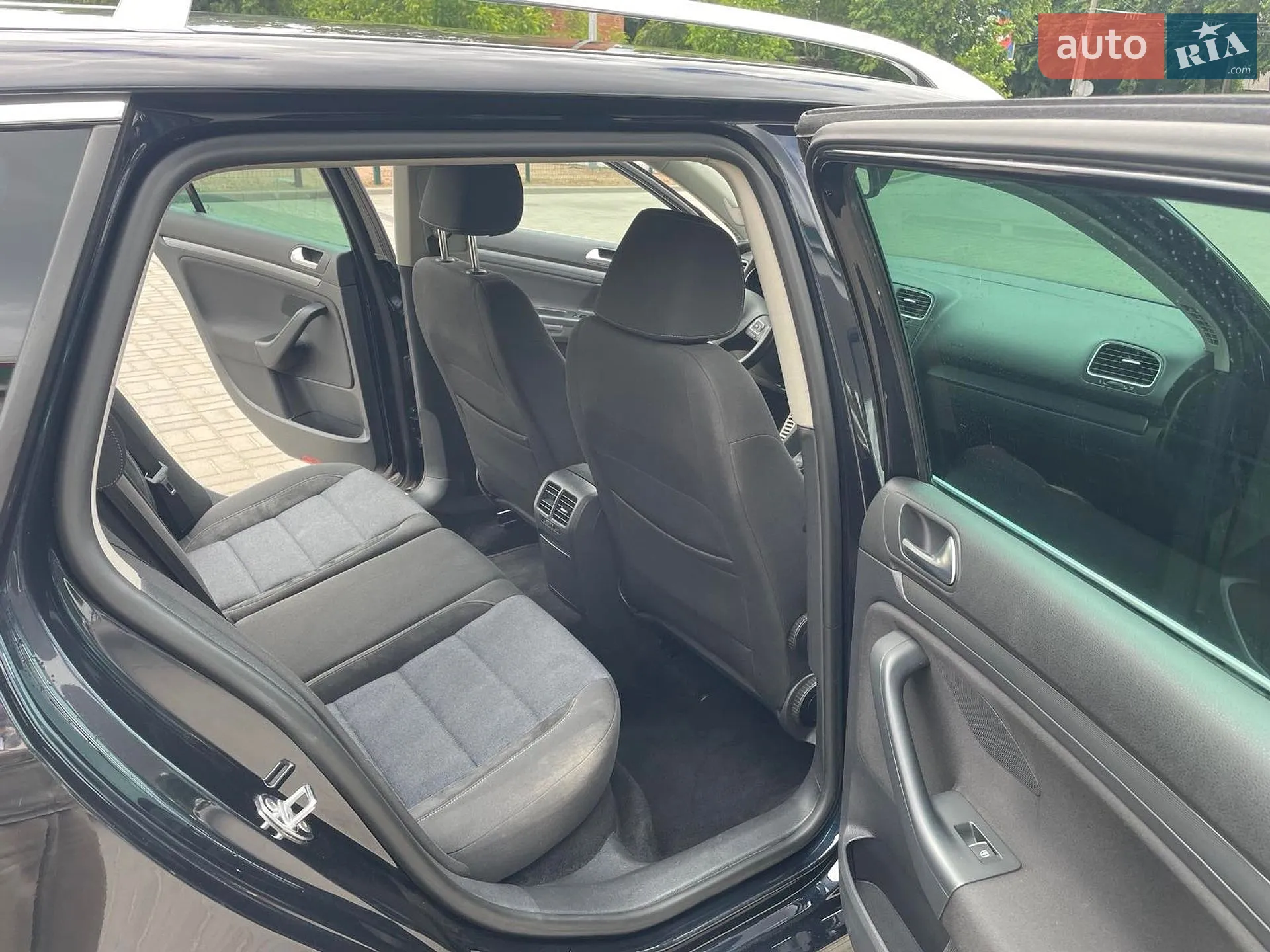 Volkswagen Golf 2011 VIN WVWZZZ1KZCM660387 фото оголошення 13 з 39