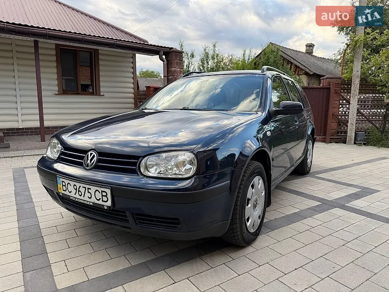 Volkswagen Golf 2004