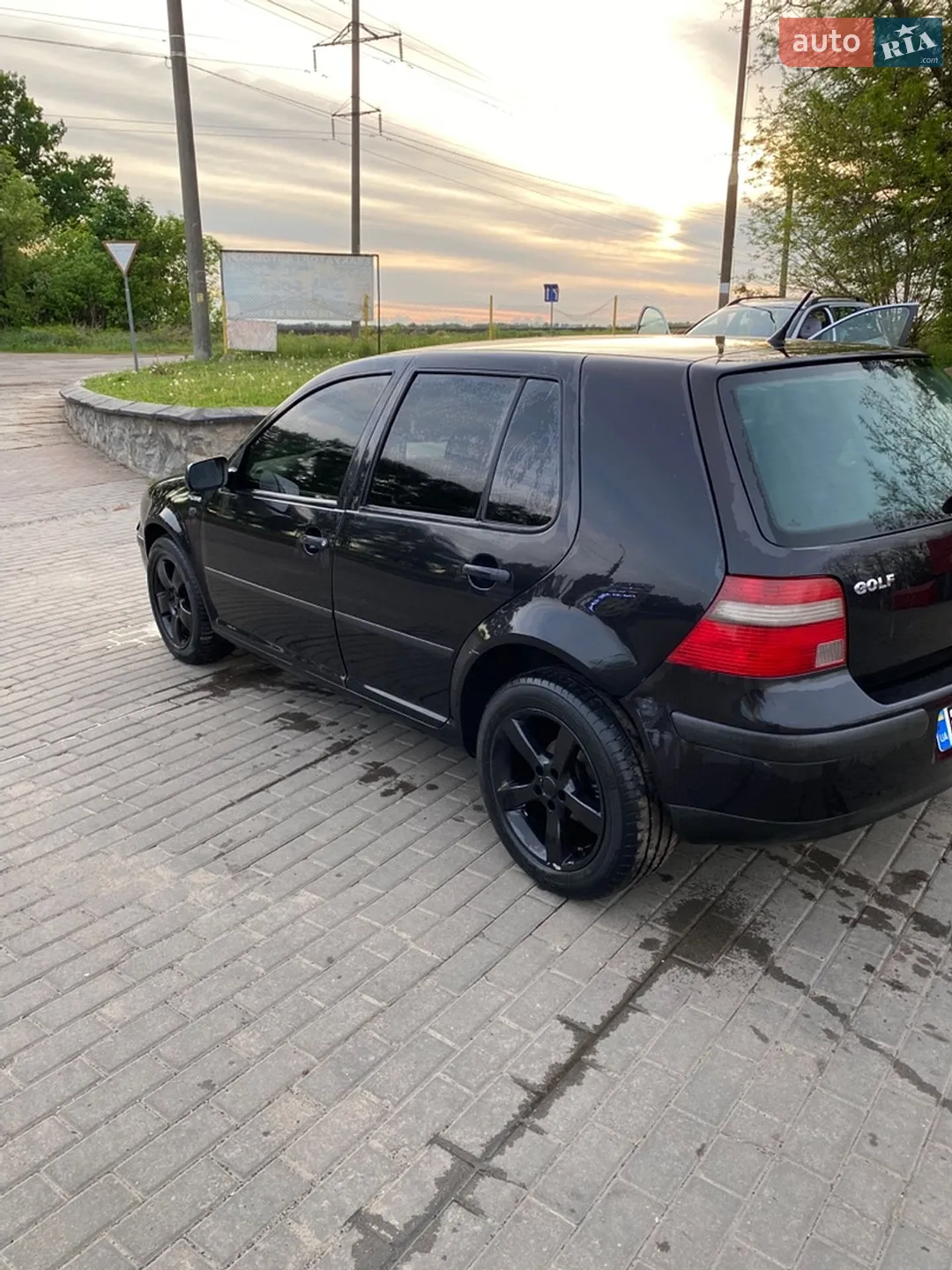 Volkswagen Golf 2002 VIN WVWZZZ1JZ3W290381 фото оголошення 2 з 9