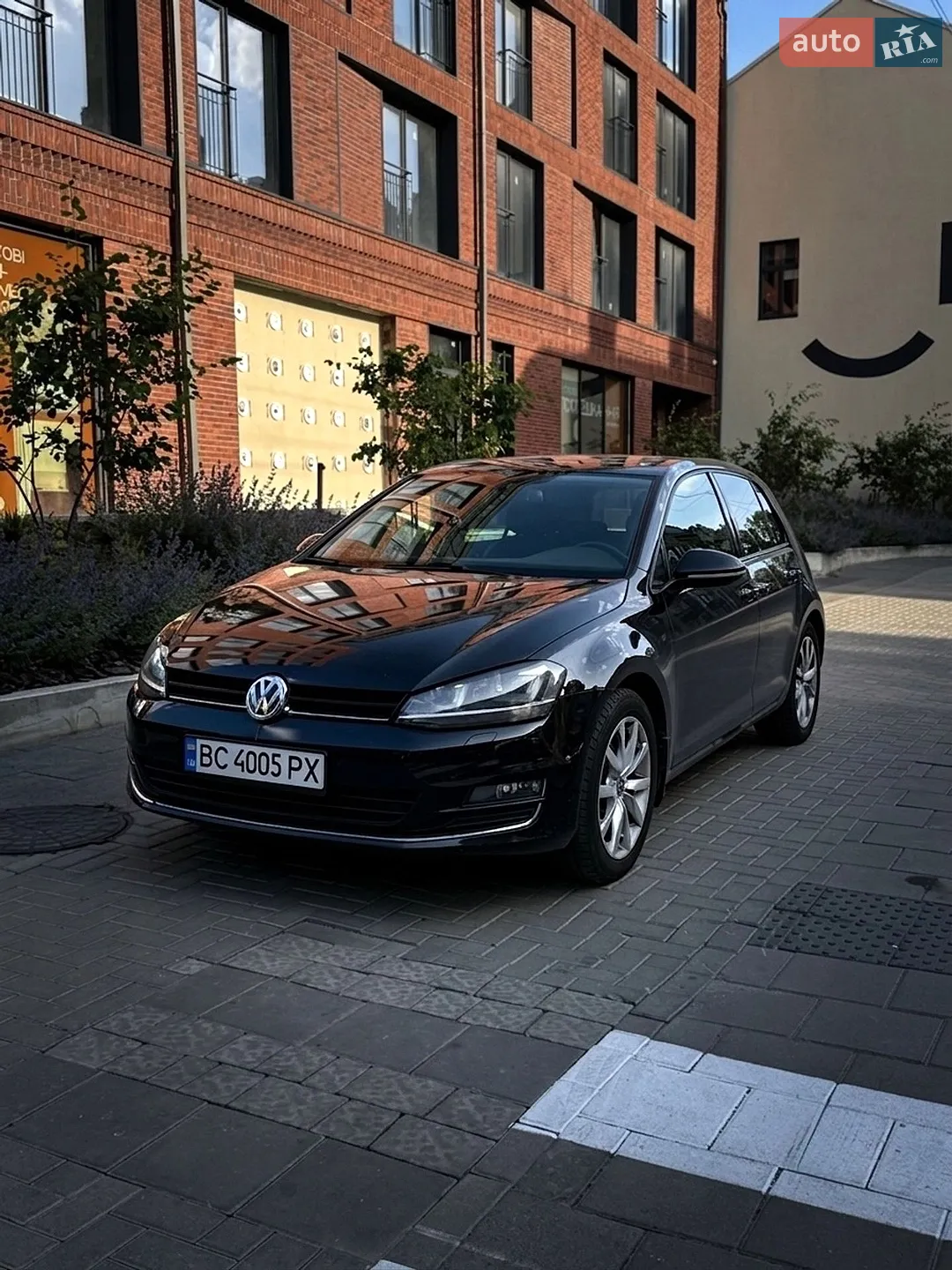 Volkswagen Golf 2012 VIN WVWZZZAUZDW007279 фото оголошення 2 з 11
