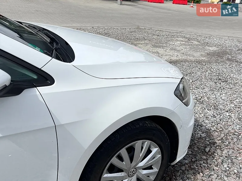 Volkswagen Golf 2017 VIN WVWZZZAUZHP761532 фото оголошення 3 з 80