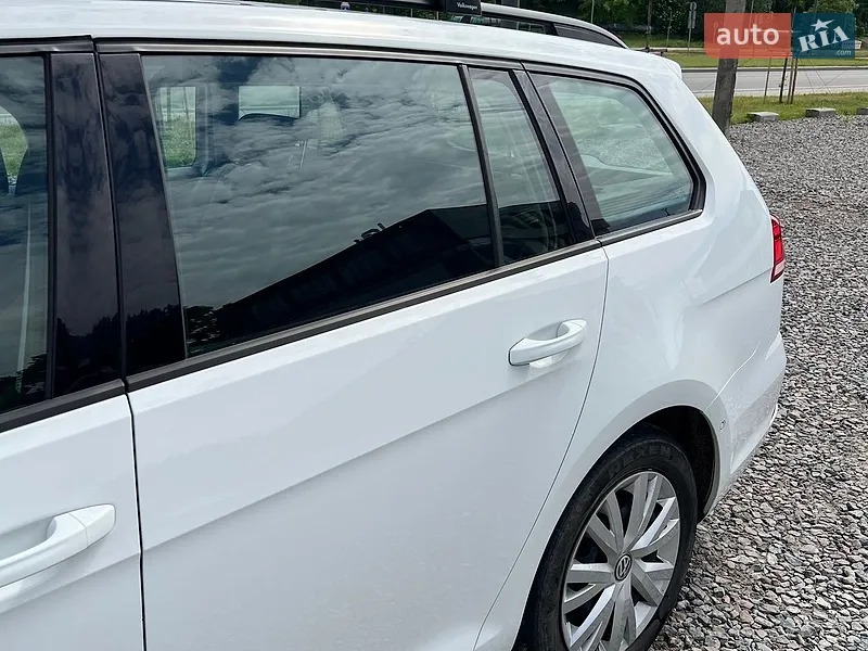Volkswagen Golf 2017 VIN WVWZZZAUZHP761532 фото оголошення 7 з 80