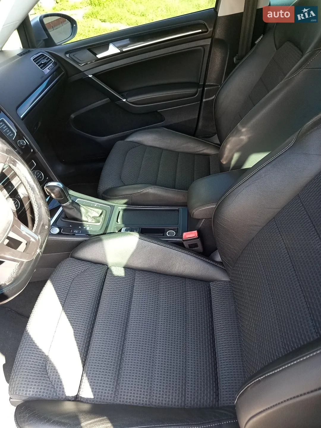 Volkswagen Golf 2014 VIN WVWZZZAUZFP542365 фото оголошення 11 з 19