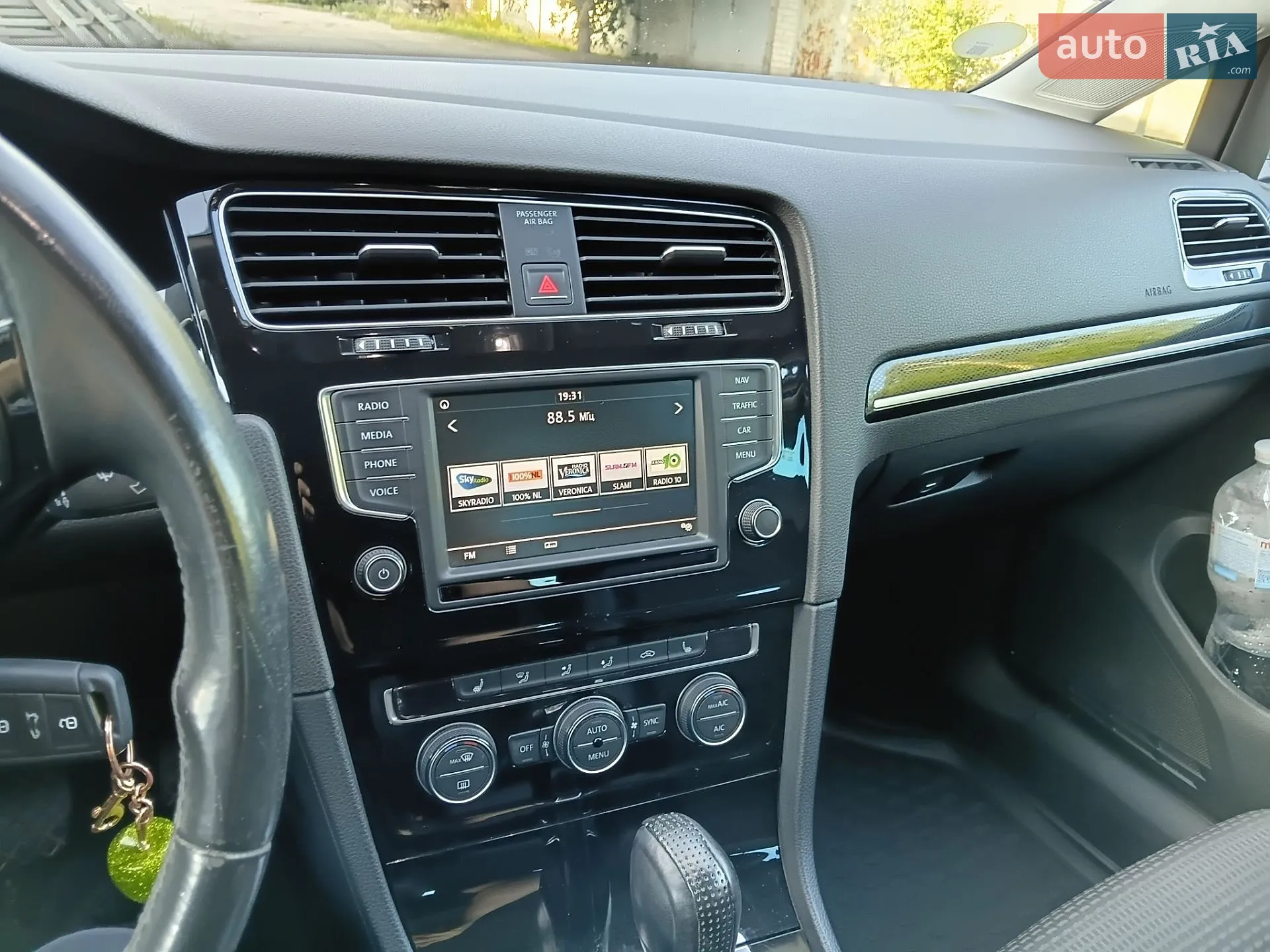 Volkswagen Golf 2016 VIN WVWZZZAUZGP634552 фото оголошення 3 з 29