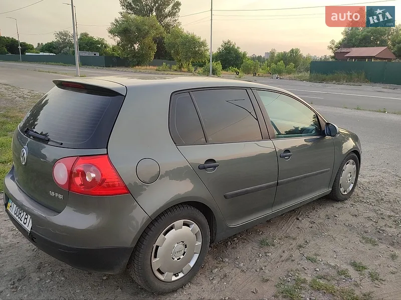 Volkswagen Golf 2004 VIN WVWZZZ1KZ4B016459 фото оголошення 2 з 41