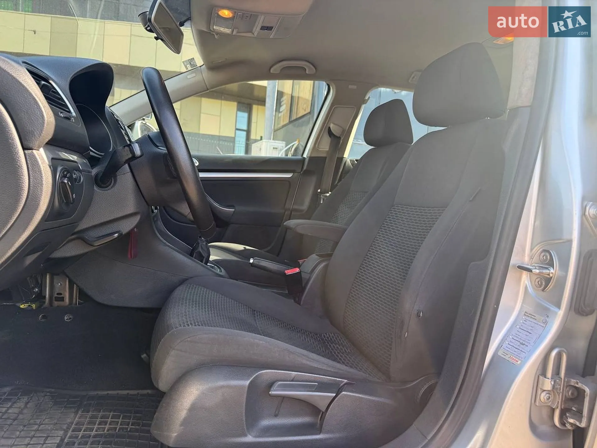 Volkswagen Golf 2011 VIN WVWZZZ1KZBM688322 фото оголошення 9 з 23