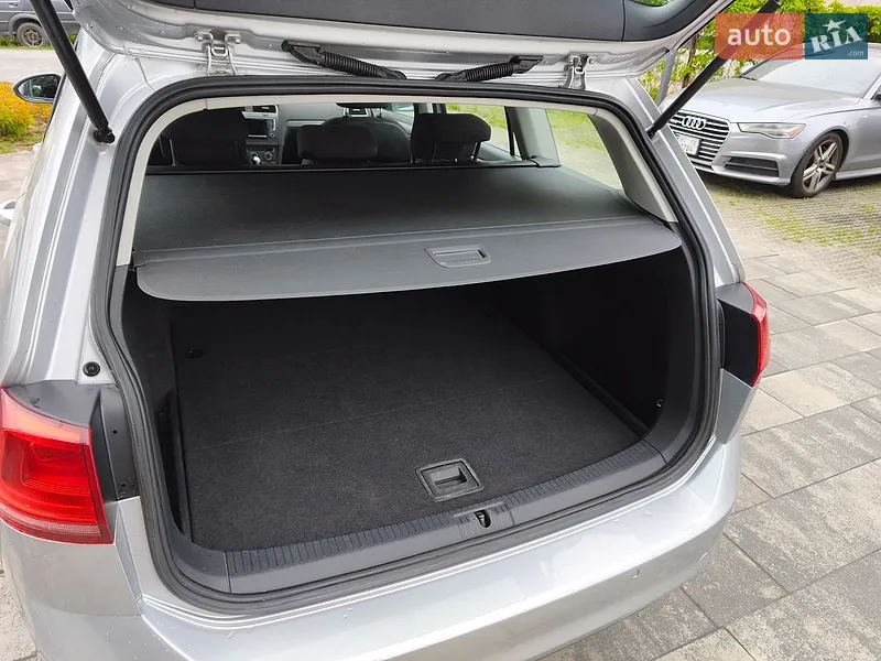 Volkswagen Golf 2015 VIN WVWZZZAUZFP588111 фото оголошення 26 з 58