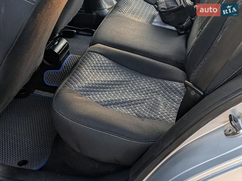 Volkswagen Golf 2003 VIN WVWZZZ1JZ3W493422 фото оголошення 13 з 43