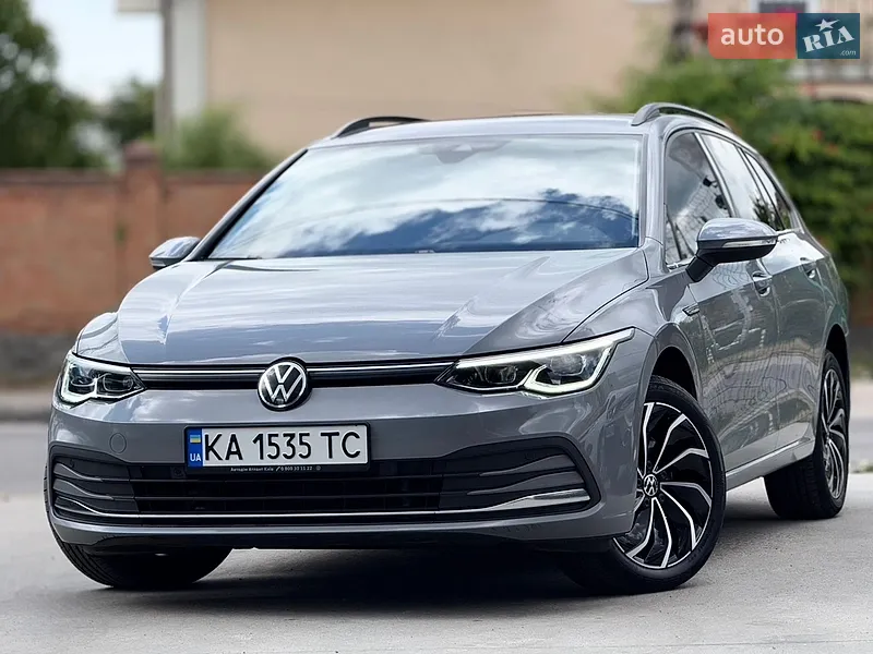 Volkswagen Golf 2021