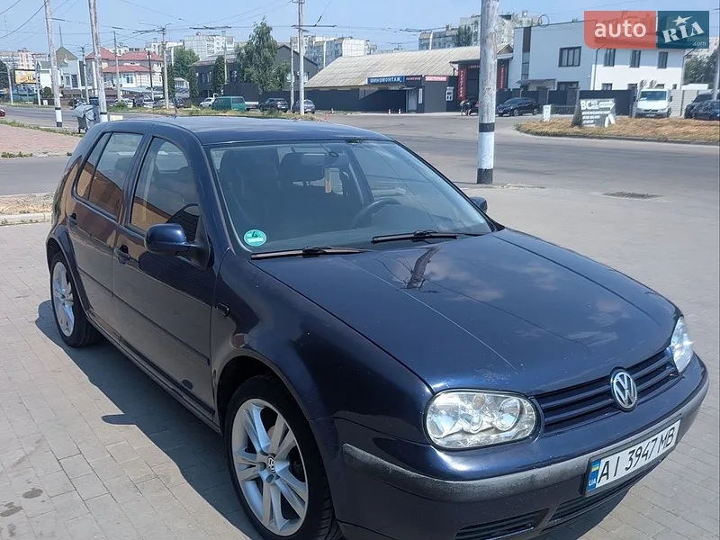 Volkswagen Golf