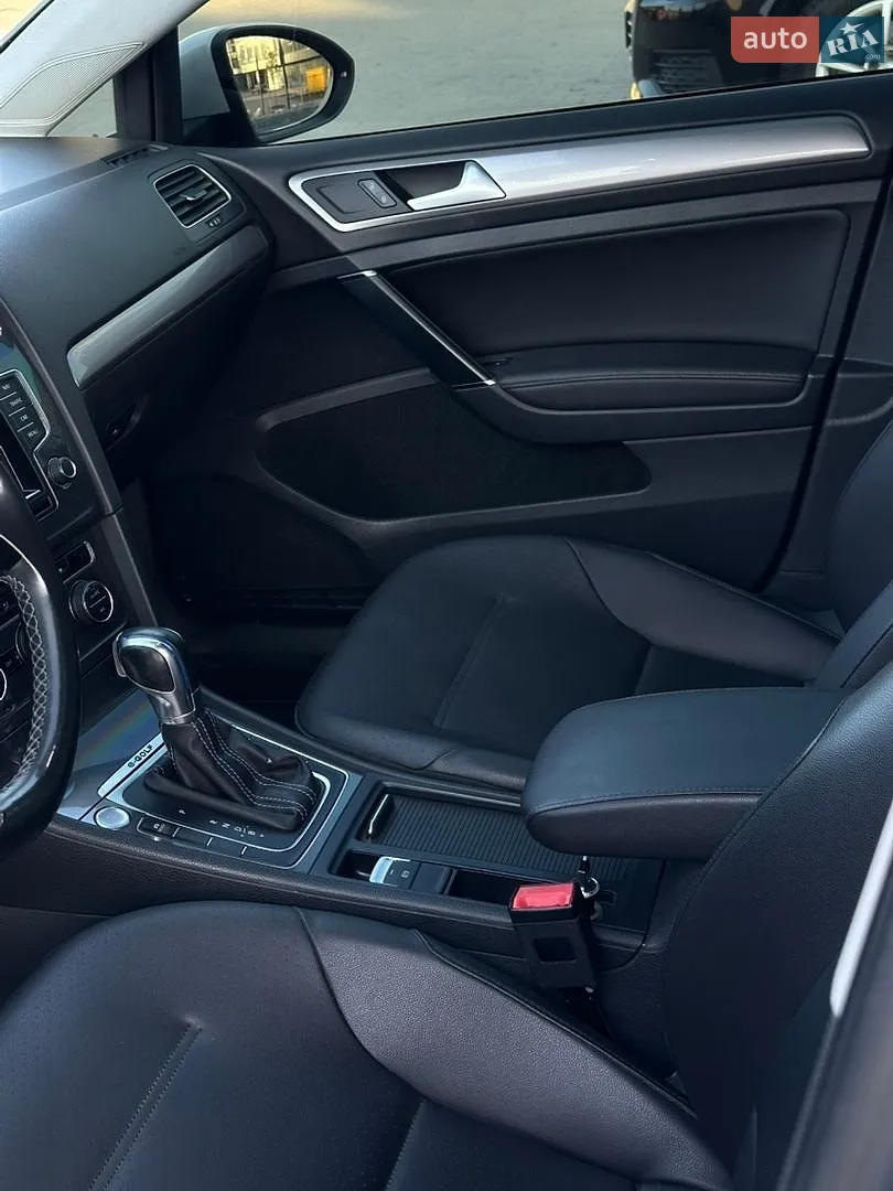 2015 Volkswagen Golf - мініатюра 12